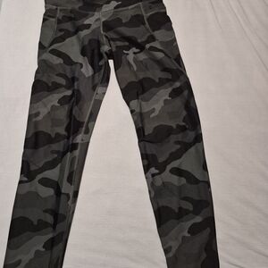 Old Navy Camo Leggings